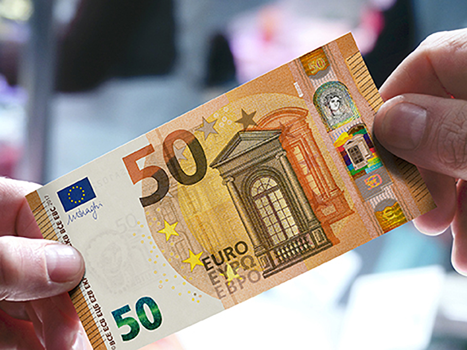 Arriva oggi la nuova banconota da 50 euro